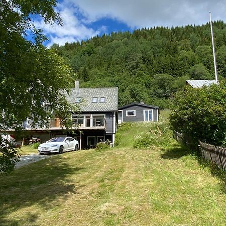 Voss- Oppheim Suite Private Cozy Cabin Vossestrand Exterior photo